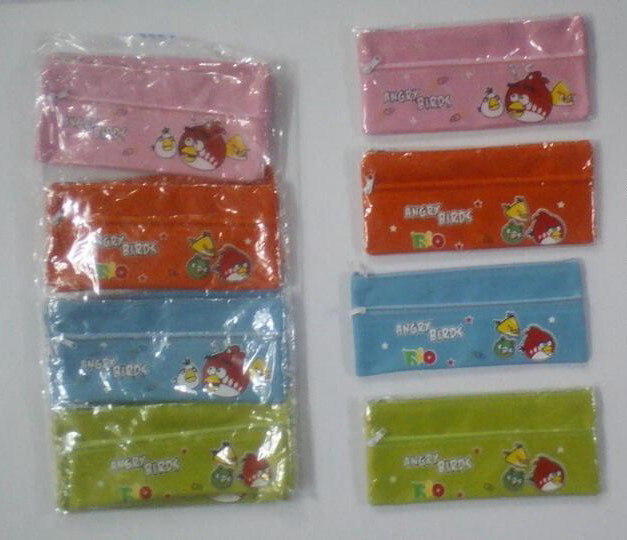 ANGRY BIRD POUCH